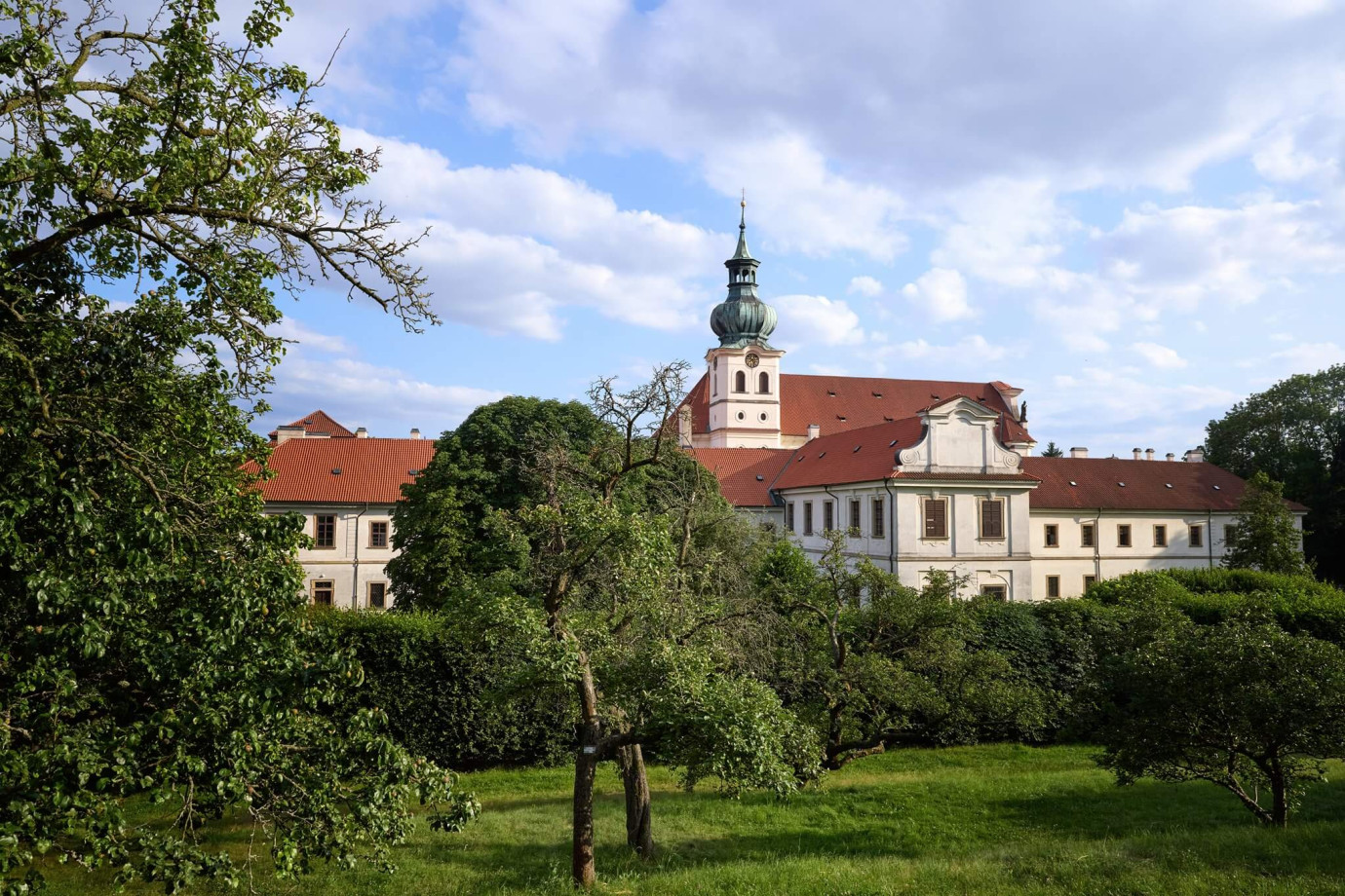 Břevnovský klášter - park Břevnovský klášter - park
