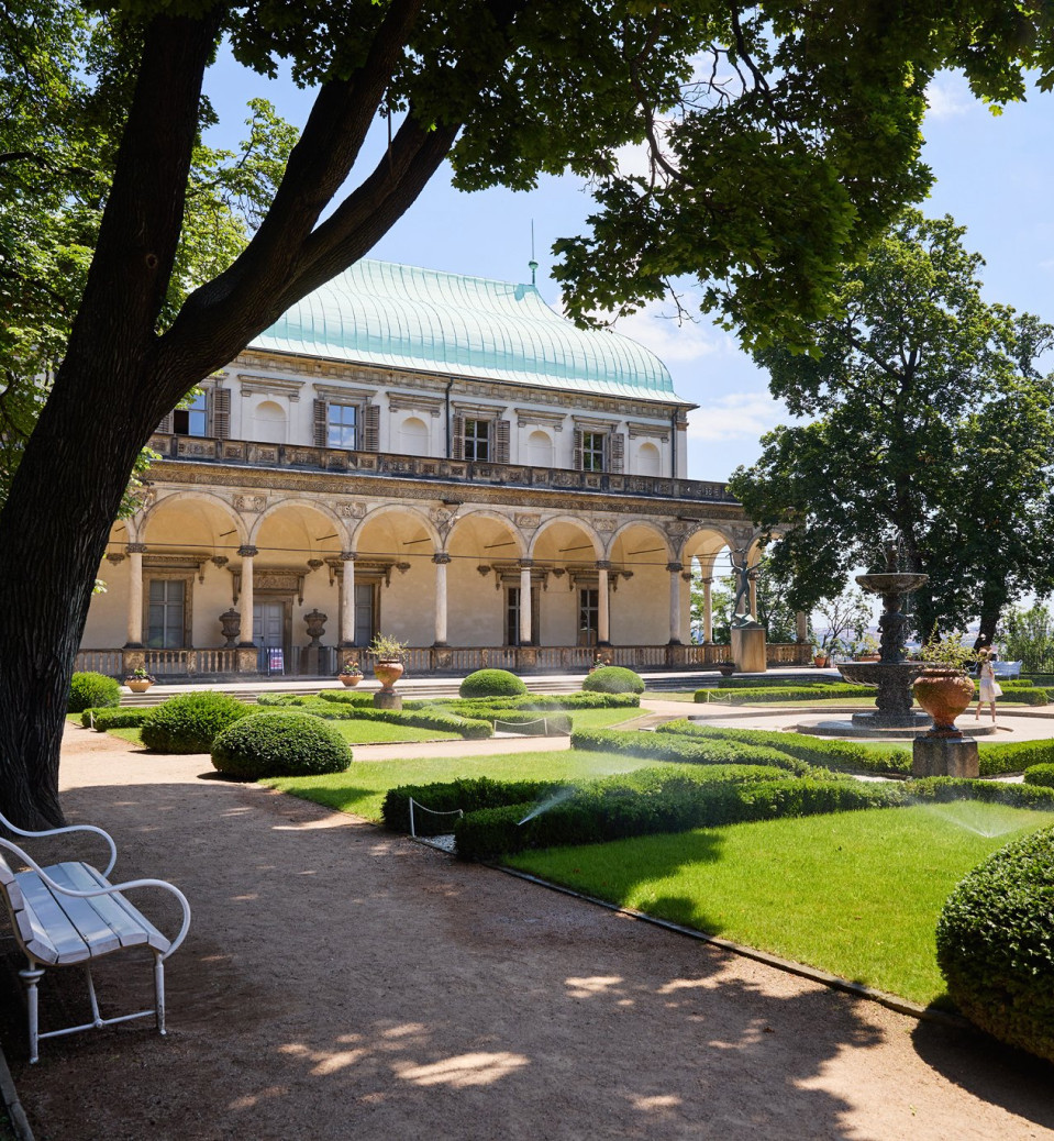 Penthousy Radimova Praha 6 - Letohrádek královny Anny Penthousy Radimova Praha 6 - Letohrádek královny Anny